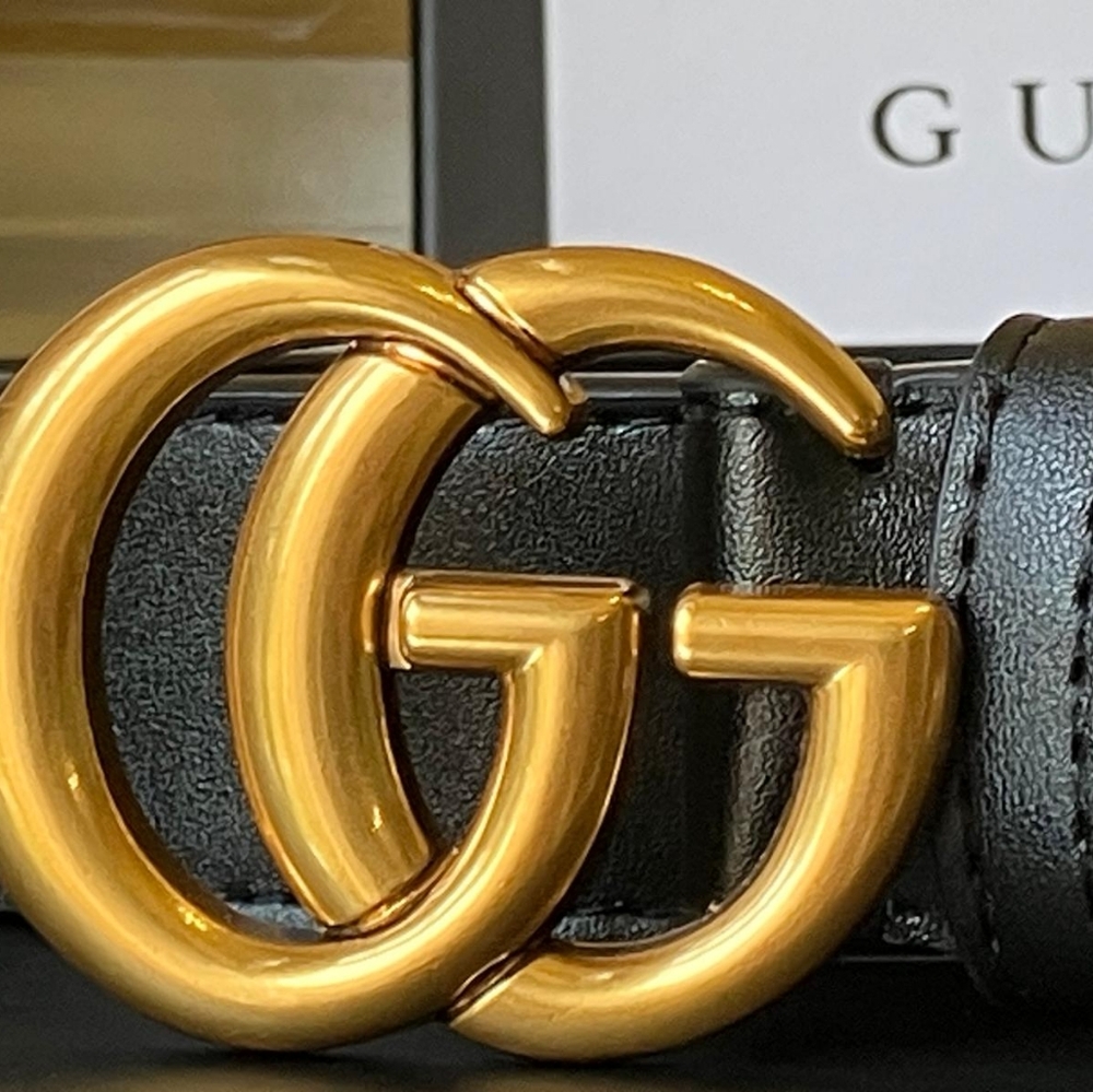 Gucci Black Leather Belt with Gold Buckle - Picture 6 of 8